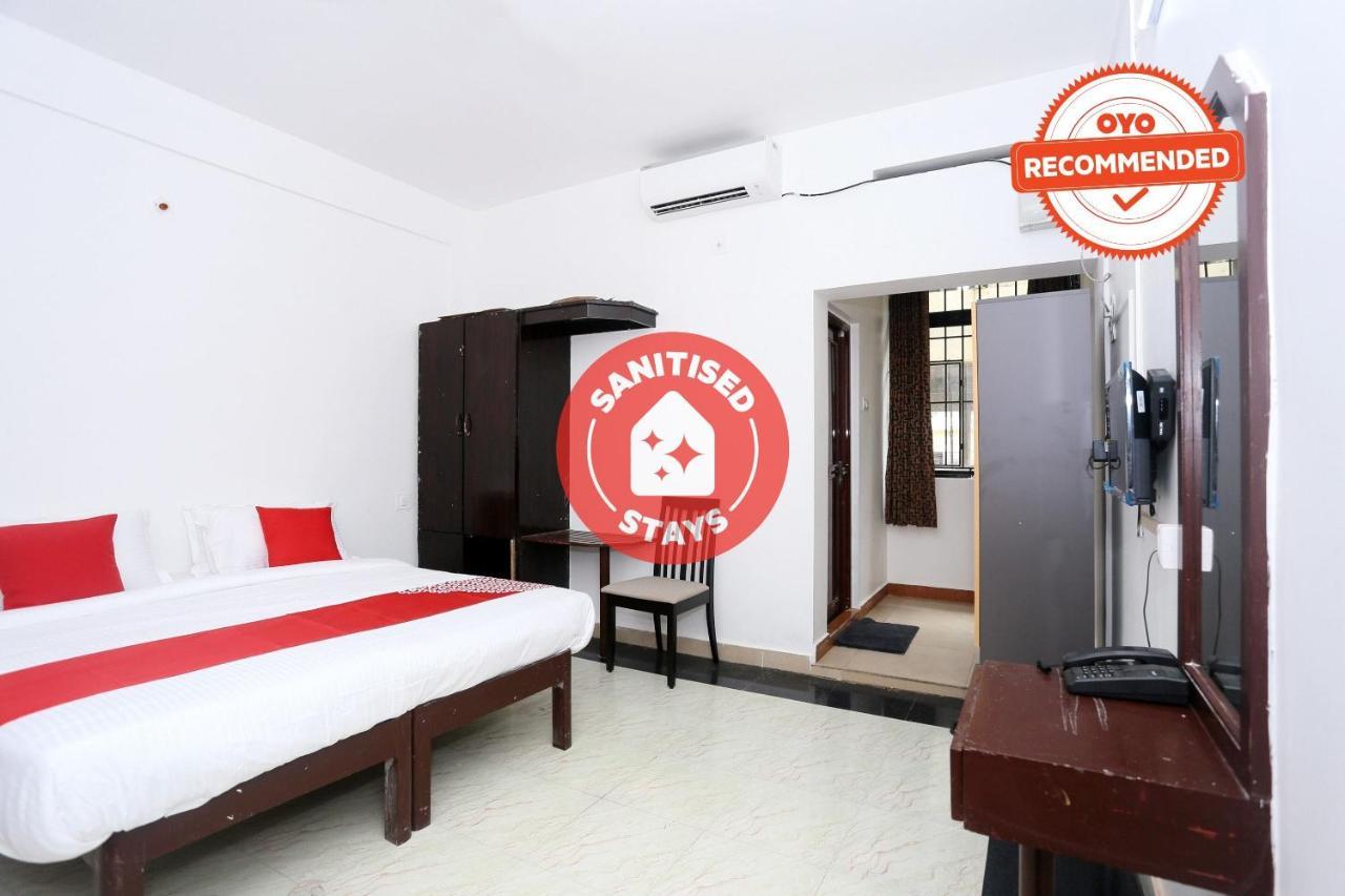 Oyo Flagship Kaveri Tourist Home Guruvāyūr Exteriér fotografie