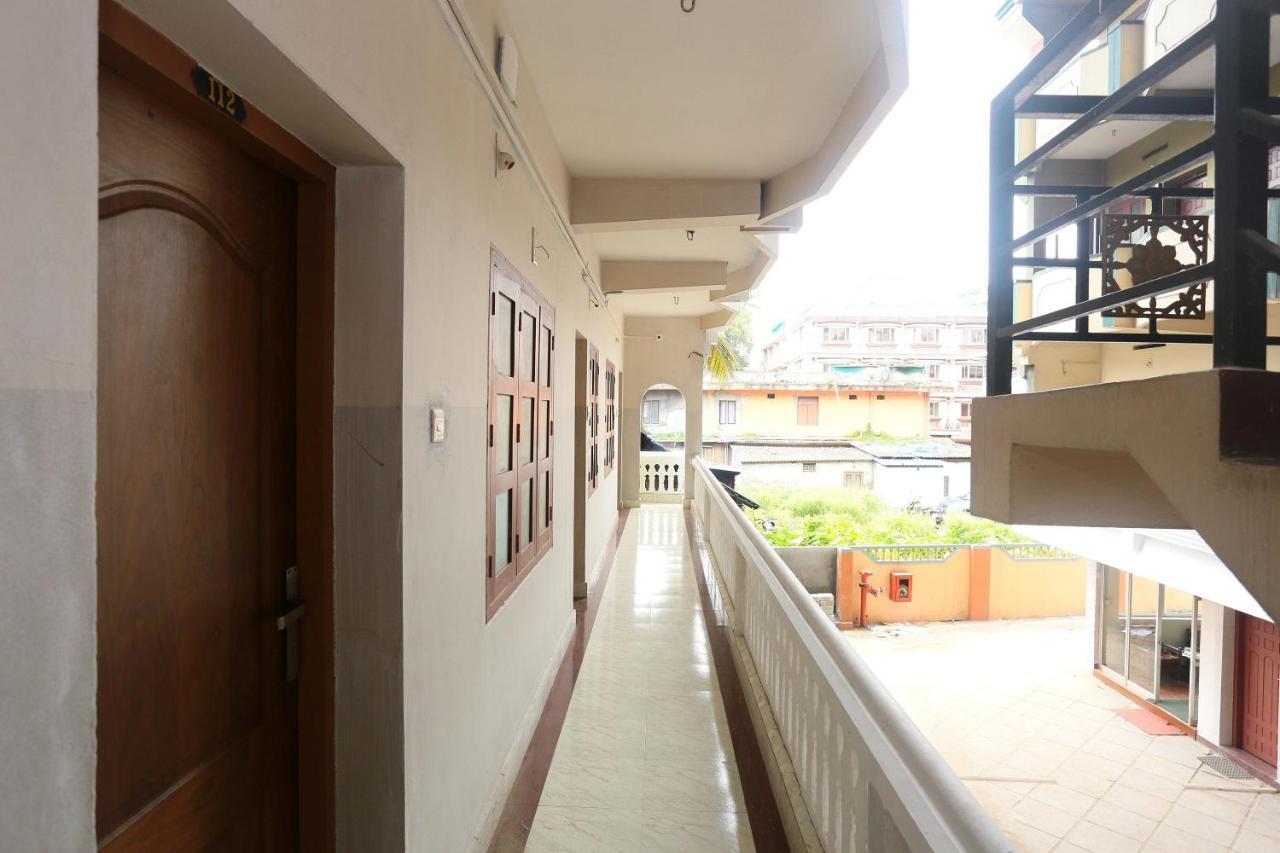 Oyo Flagship Kaveri Tourist Home Guruvāyūr Exteriér fotografie