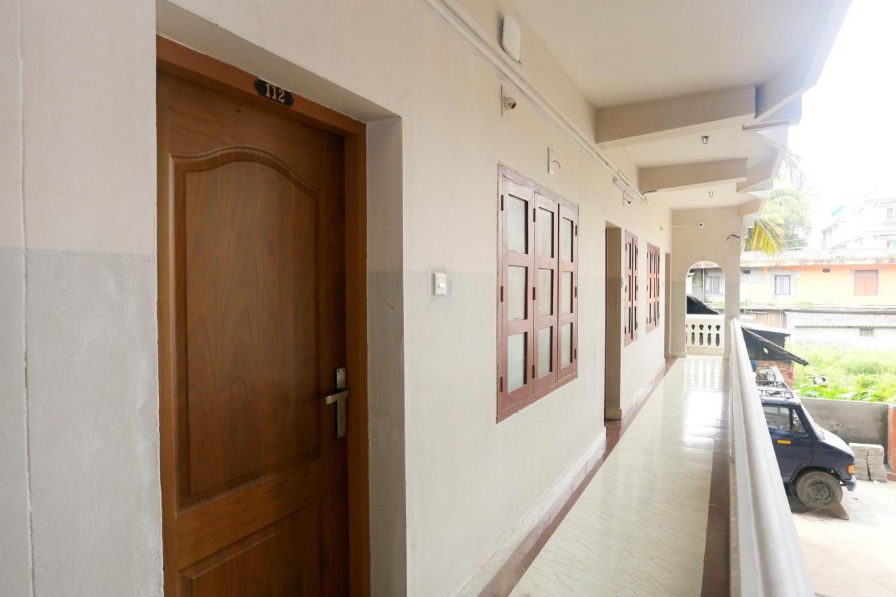 Oyo Flagship Kaveri Tourist Home Guruvāyūr Exteriér fotografie